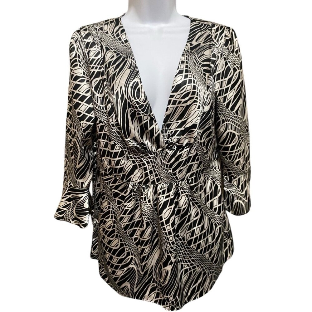 Moonlight Babydoll Top M Black White Geometric 3/4 Bell Sleeve Whimseygoth